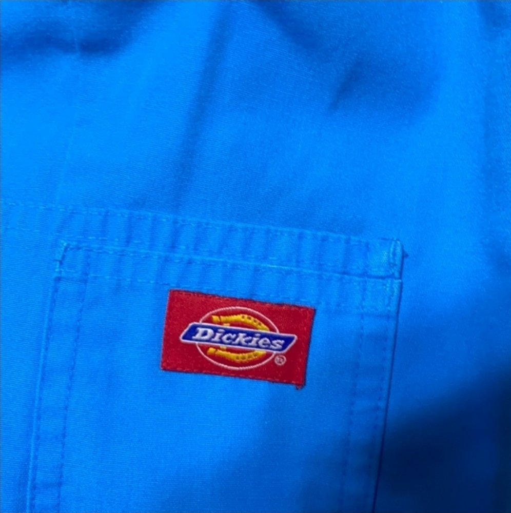 3️⃣ Women’s scrub pants